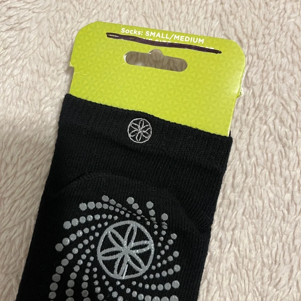 Black and Gray Yoga Toe Socks with grips, Small/Medium